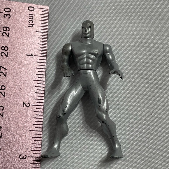 Vintage Marvel 3” die cast Silver Surfer posable figure some wear on paint guc - Picture 2 of 3